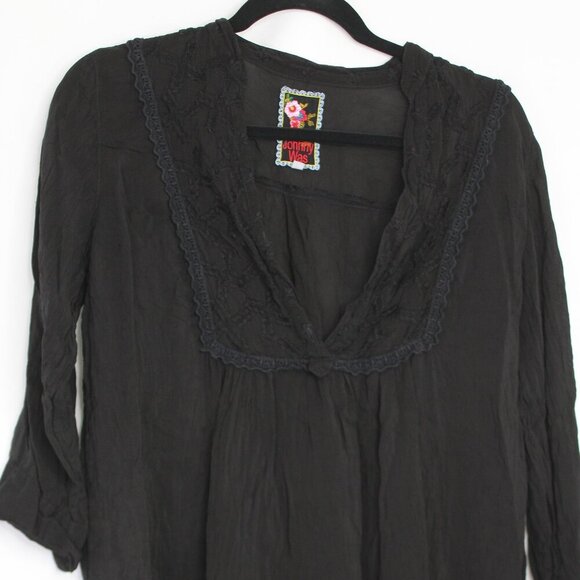 Johnny Was Black Boho V-Neck Embroidered Tunic Blouse Size Small - Picture 1 of 9